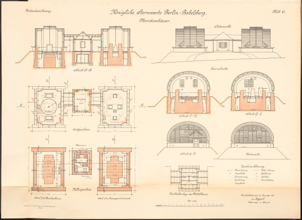 Ein detailliertes architektonisches Zeichnung des Gebäudes Berlin-Bakliskberg, einschließlich mehrerer Ansichten, Pläne und Textbeschreibungen.