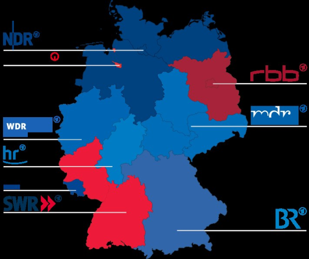 Karte von Deutschland mit Bundesländern in rot und blau markiert, um die Ergebnisse der Wahl von 2016 anzuzeigen, begleitet von Text, der weitere Details zu den Kandidaten und dem Wahldatum enthält.
